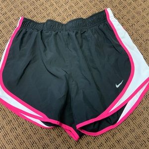 Nike women’s athletic dry fit tempo running shorts size medium black